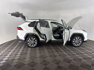 2019 Toyota RAV4 XLE Premium