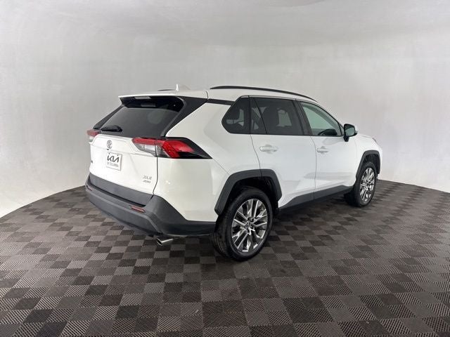 2019 Toyota RAV4 XLE Premium