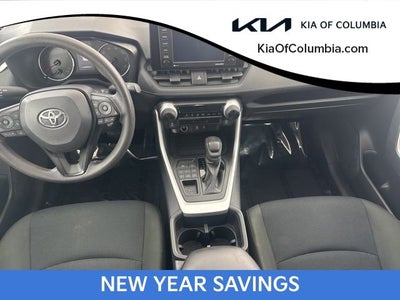 2022 Toyota RAV4 LE