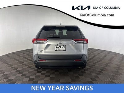 2022 Toyota RAV4 LE