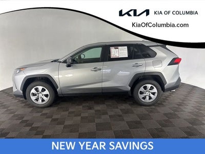 2022 Toyota RAV4 LE