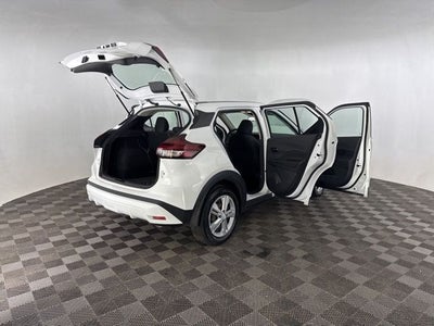 2022 Nissan Kicks S