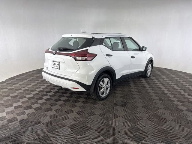 2022 Nissan Kicks S