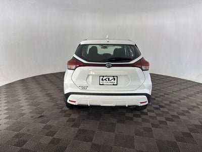 2022 Nissan Kicks S