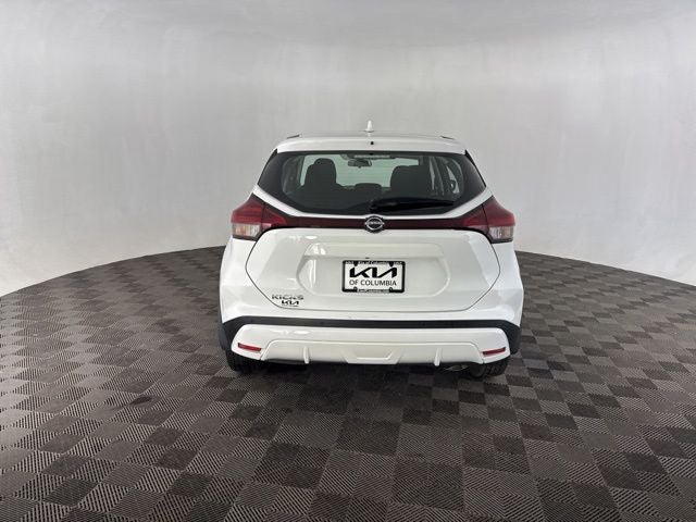 2022 Nissan Kicks S