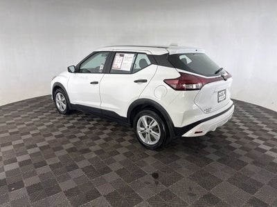 2022 Nissan Kicks S