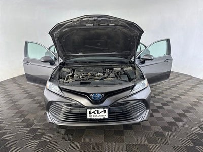 2020 Toyota Camry Hybrid XLE