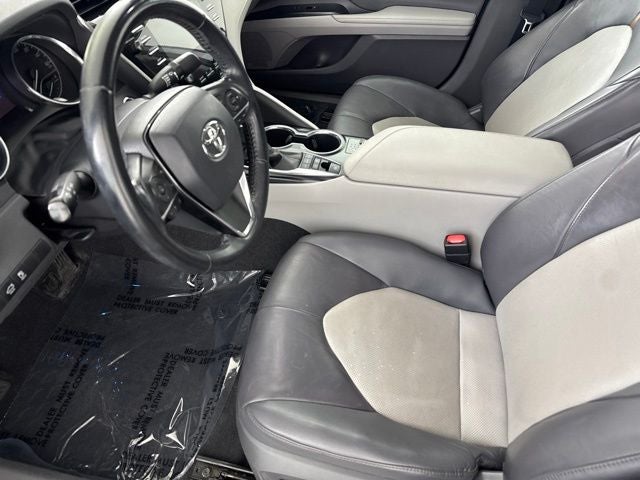 2020 Toyota Camry Hybrid XLE