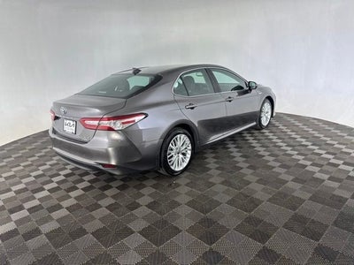 2020 Toyota Camry Hybrid XLE