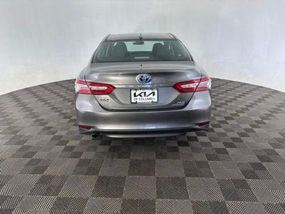 2020 Toyota Camry Hybrid XLE