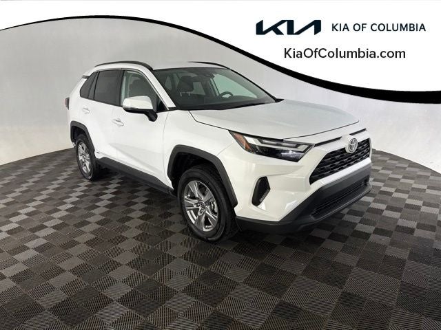 2025 Toyota RAV4 Hybrid XLE