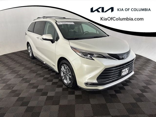 2021 Toyota Sienna Platinum 7 Passenger