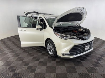 2021 Toyota Sienna Platinum 7 Passenger