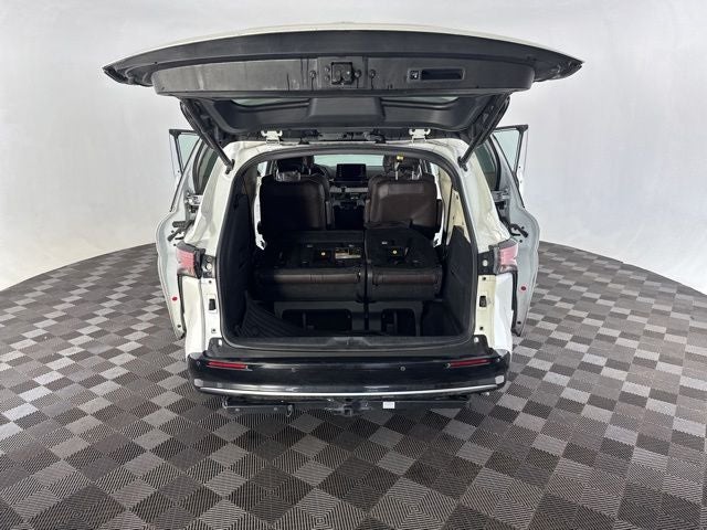 2021 Toyota Sienna Platinum 7 Passenger