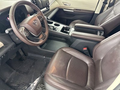 2021 Toyota Sienna Platinum 7 Passenger