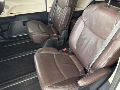 2021 Toyota Sienna Platinum 7 Passenger
