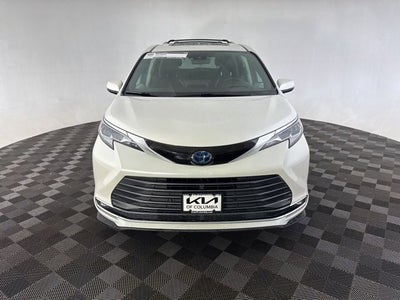 2021 Toyota Sienna Platinum 7 Passenger