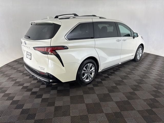 2021 Toyota Sienna Platinum 7 Passenger