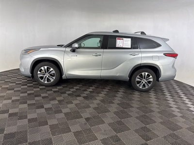 2021 Toyota Highlander Hybrid XLE