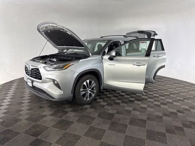 2021 Toyota Highlander Hybrid XLE