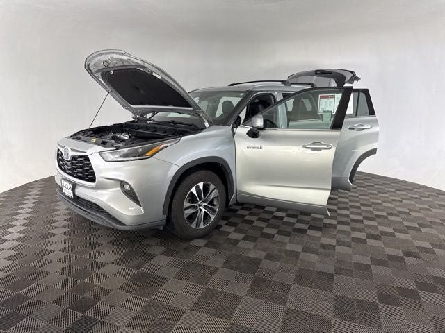 2021 Toyota Highlander Hybrid XLE