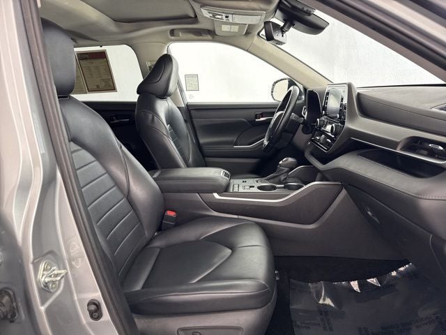 2021 Toyota Highlander Hybrid XLE