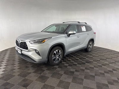 2021 Toyota Highlander Hybrid XLE