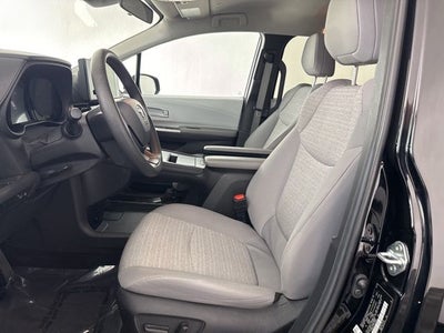 2025 Toyota Sienna LE 8 Passenger