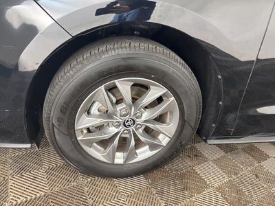 2025 Toyota Sienna LE 8 Passenger