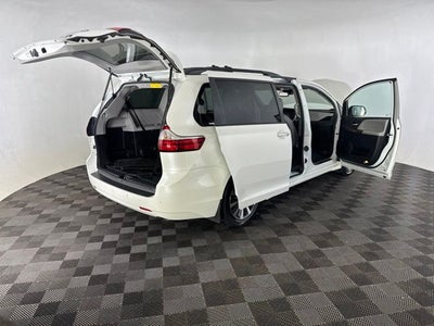 2019 Toyota Sienna Limited Premium 7 Passenger