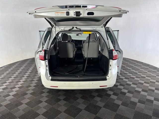 2019 Toyota Sienna Limited Premium 7 Passenger