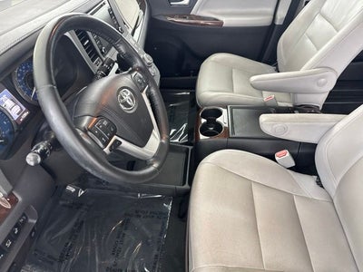 2019 Toyota Sienna Limited Premium 7 Passenger