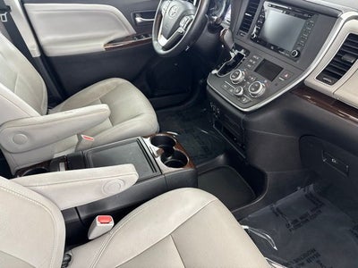 2019 Toyota Sienna Limited Premium 7 Passenger