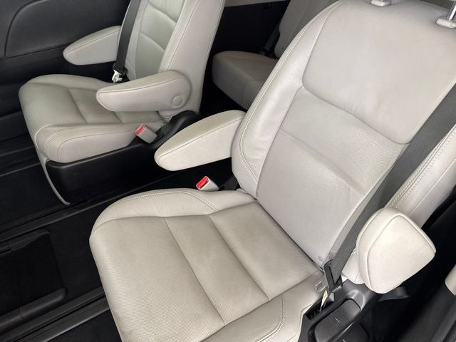 2019 Toyota Sienna Limited Premium 7 Passenger