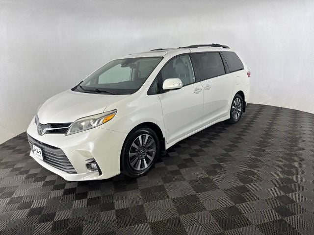 2019 Toyota Sienna Limited Premium 7 Passenger