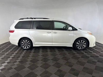 2019 Toyota Sienna Limited Premium 7 Passenger
