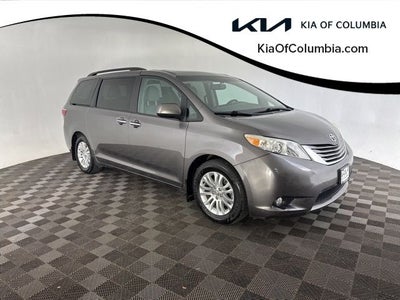 2017 Toyota Sienna XLE Premium 7 Passenger
