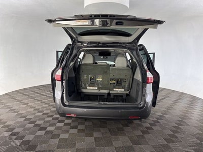 2017 Toyota Sienna XLE Premium 7 Passenger