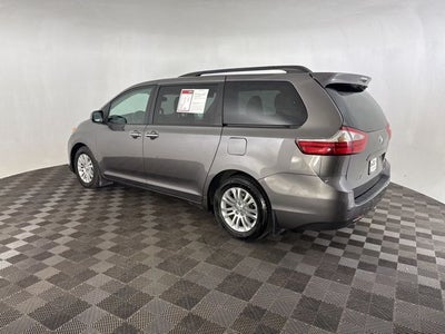 2017 Toyota Sienna XLE Premium 7 Passenger