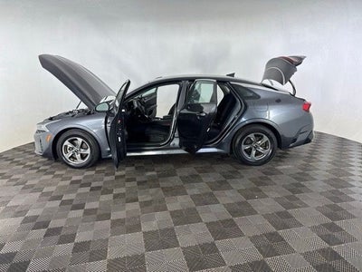 2022 Kia K5 LXS