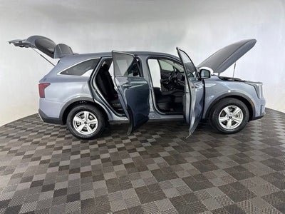 2024 Kia Sorento LX
