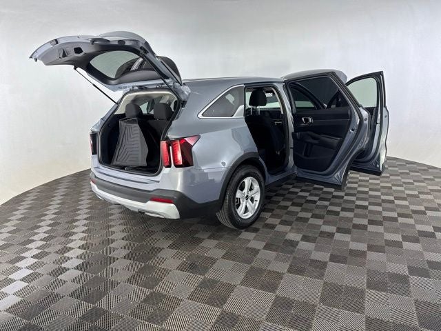 2024 Kia Sorento LX