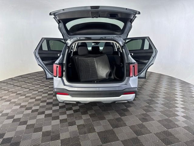 2024 Kia Sorento LX