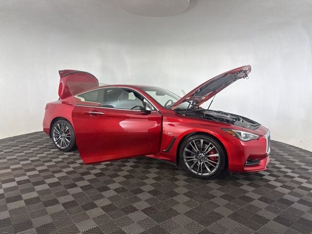 2017 INFINITI Q60 Red Sport 400