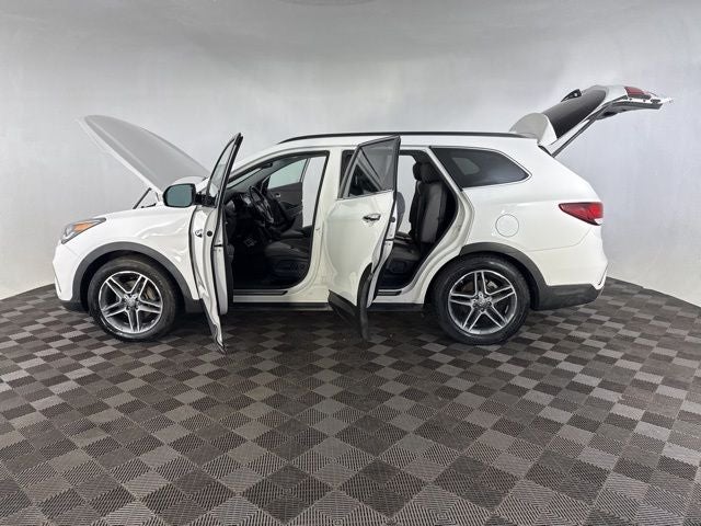 2017 Hyundai Santa Fe SE Ultimate