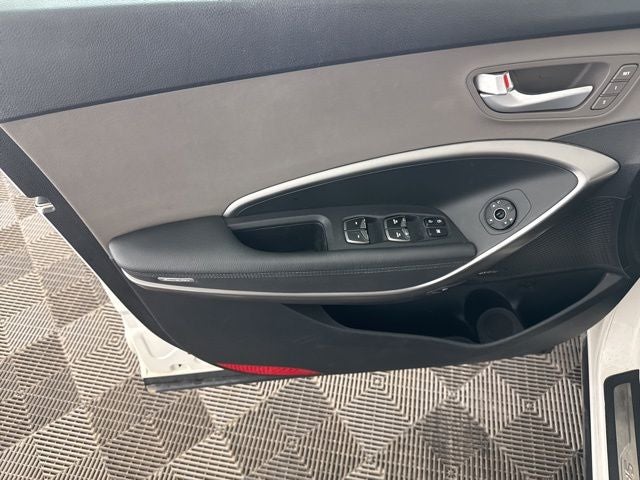 2017 Hyundai Santa Fe SE Ultimate