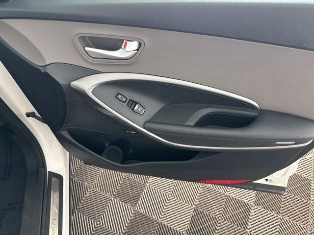 2017 Hyundai Santa Fe SE Ultimate