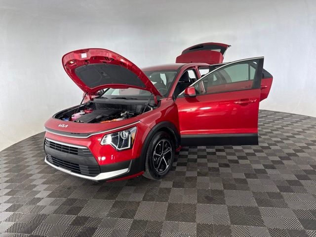 2025 Kia Niro LX