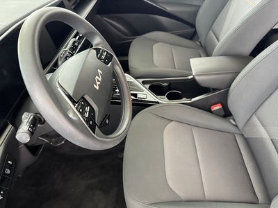 2025 Kia Niro LX