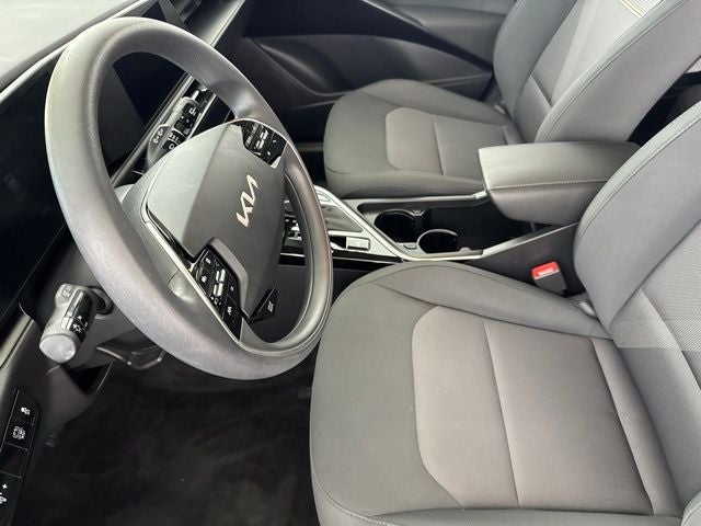 2025 Kia Niro LX